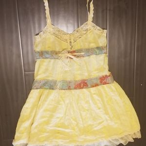 Free People Sz 0! So wonderfully beautiful top! :D